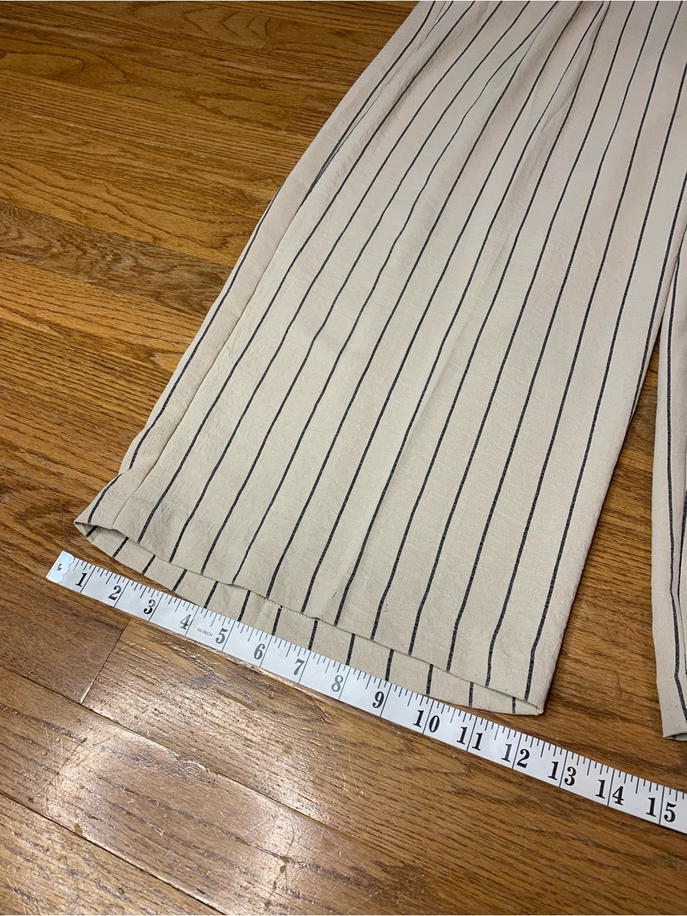 Haver + Blair Cream & Navy Vertical Stripe Wide Leg Culotte Pants - Large - Picture 8 of 8